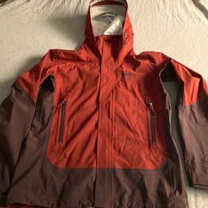 REI Co-Op Women’s size: M Rust Red/Plum